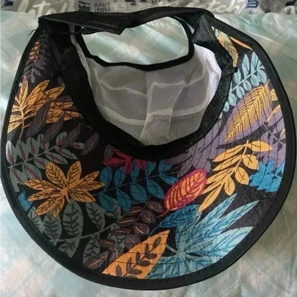 Visor Hat Floral Design - Picture 3 of 3